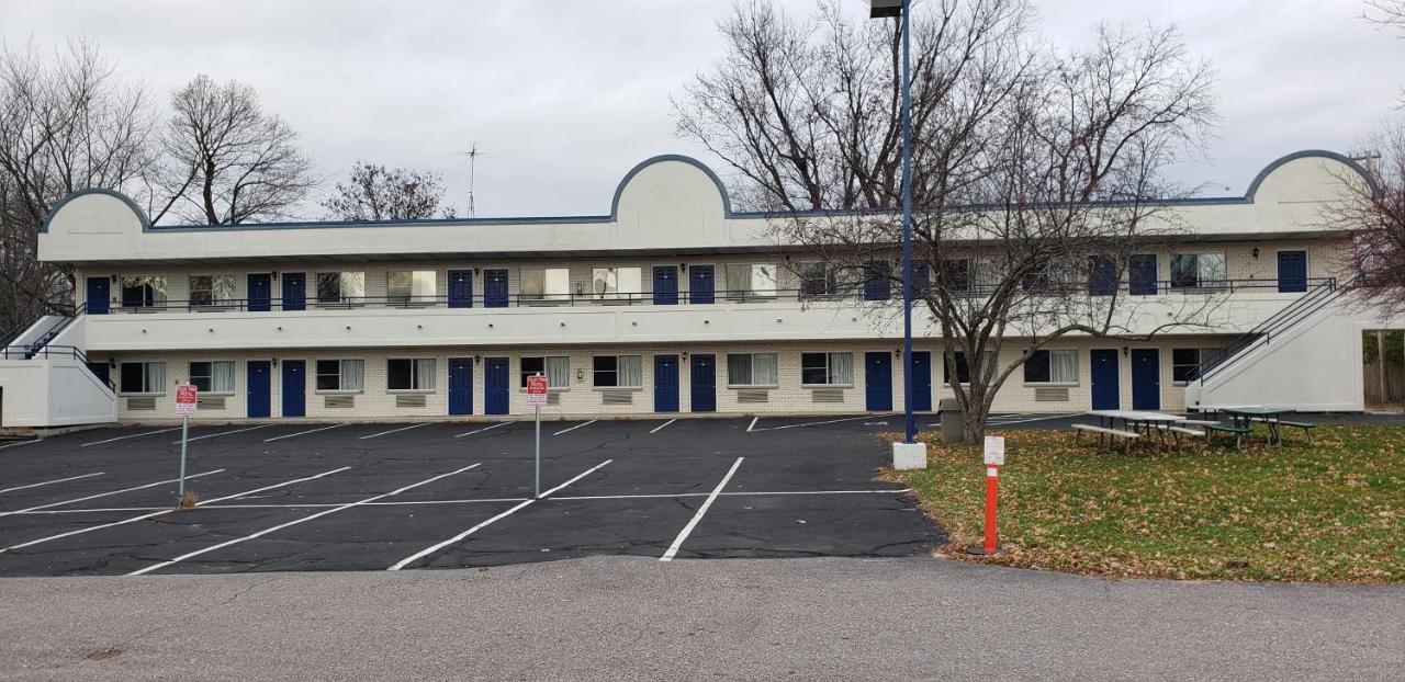 Dells Park Motel Wisconsin Dells Exterior photo